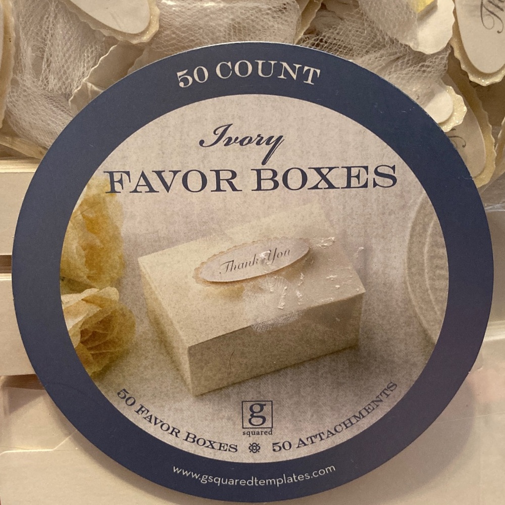 Ivory Favor Boxes - 50 Count - Picture 2 of 8